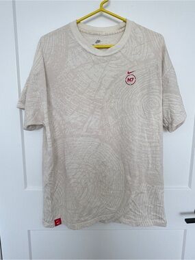 Nike Beige N7 Short Sleeve Crew T‑Shirt with Red Logo